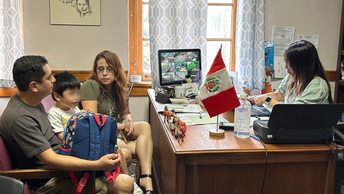 Cancillería acerca servicios consulares a la comunidad peruana en Cleveland