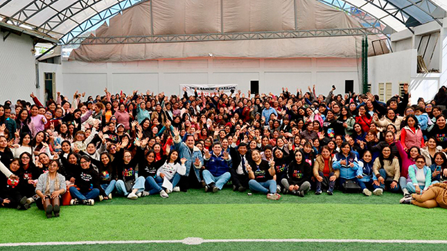 Compromiso con la Educación: laptops se distribuirán a profesores en una primera etapa este 2024.