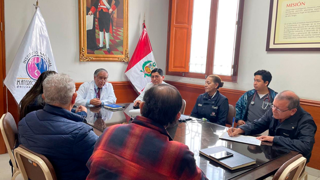 Director del INMP encabeza reunión de coordinación para la entrega de equipo de biología molecular