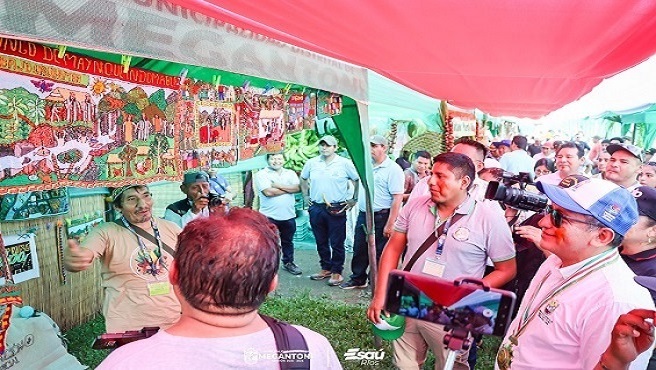 Alcalde Esaรบ Rios apertura la gran Feria agropecuaria, gastronรณmica, artesanal y cultural
