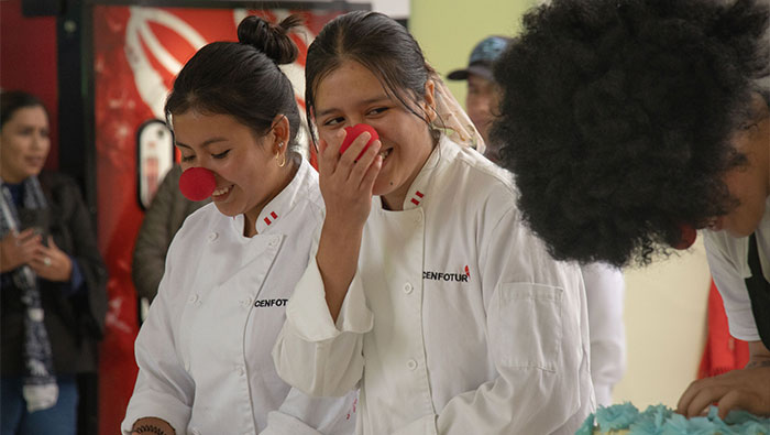 Estudiantes del CENFOTUR deslumbran en Festival de Clausura de Talleres de Habilidades Artísticas 2024-I