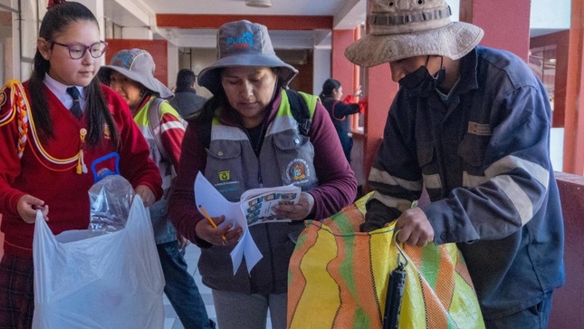 ¡Juntos por un Puno ecosostenible! Más de dos toneladas de residuos aprovechables fueron acopiados