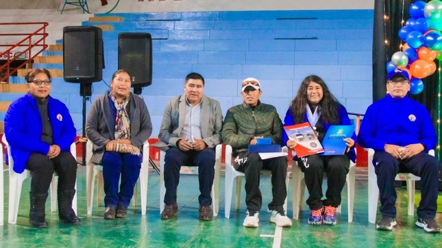 Liga distrital mixta de baloncesto de Puno celebra su segundo aniversario en medio de presentaciones artisticas de parte de los clubs