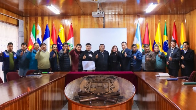 La Municipalidad Provincial de Puno se reune con los transportistas de servicio interprovincial zona sur