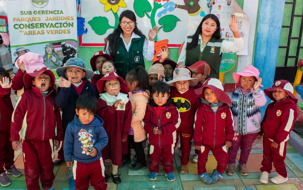 Niños de Puno se comprometen con el cuidado de áreas verdes a través de campaña educativa “Semillitas de oro verde”