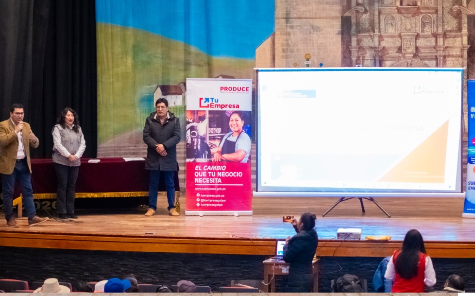 Con el objetivo de sensibilizar a los comerciantes de los mercados de abastos inicia la capacitación gratuita “Fortalece tu mercado”