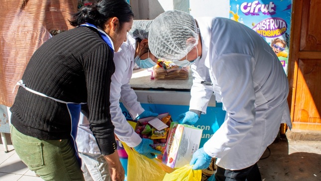 Fiscalización a quioscos escolares revela presencia de productos sin registro sanitario