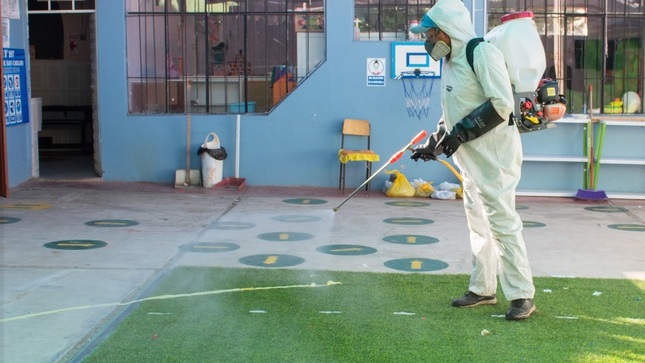 Se realiza jornada de fumigación en la Institución Educativa Inicial N° 287 Torres San Carlos