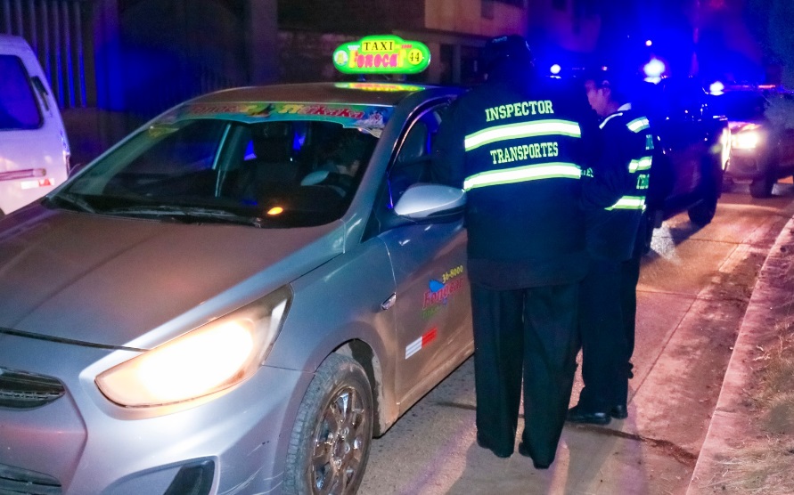 La Gerencia de transporte interna 10 vehículos en operativo innopinado nocturno