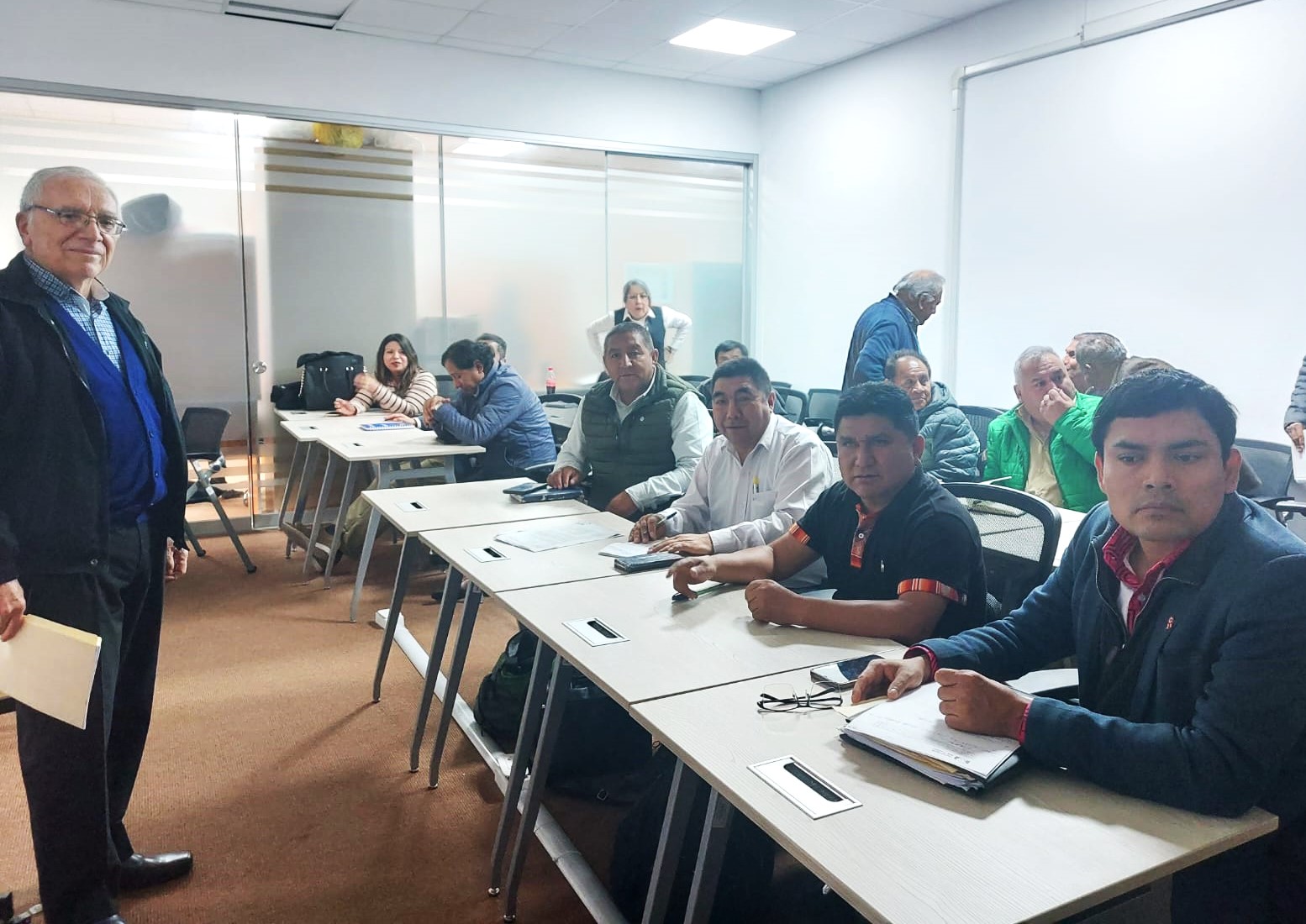 Segunda Reunión para ver Avances del Estudio Definitivo de la Carretera Cajabamba, Marcabal, Huamachuco.
