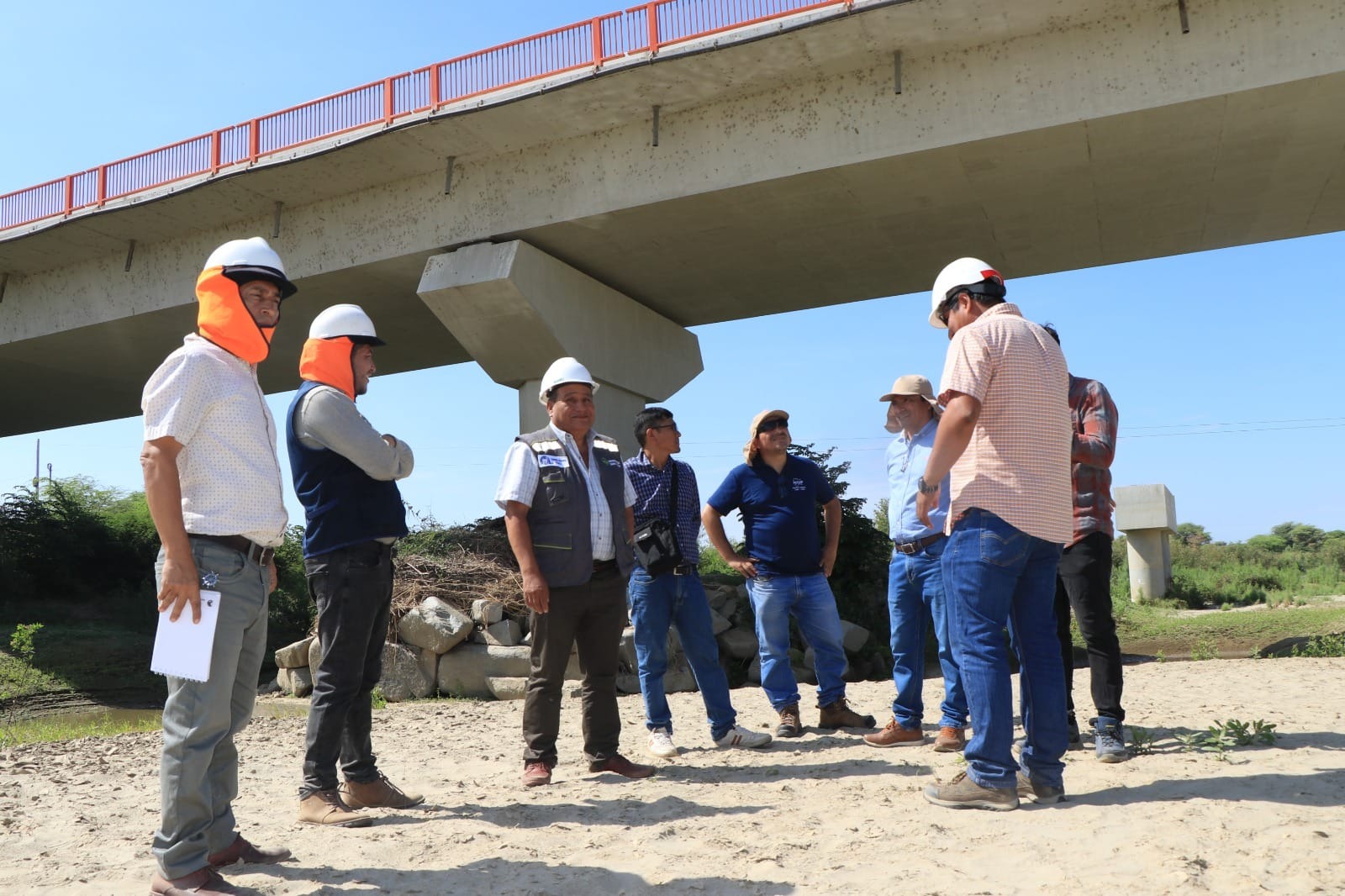 Alcalde destaca compromiso del gobernador Luis Neyra para proteger a Catacaos ante riesgo de inundaciones