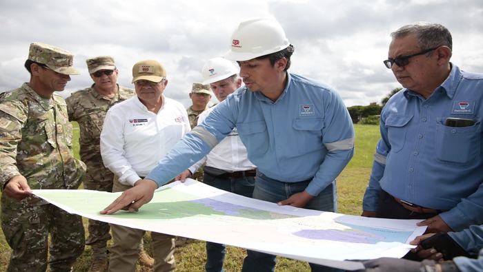 Ministro de Defensa coordina apoyo de las FF.AA. para proporcionar seguridad en el Oleoducto Norperuano