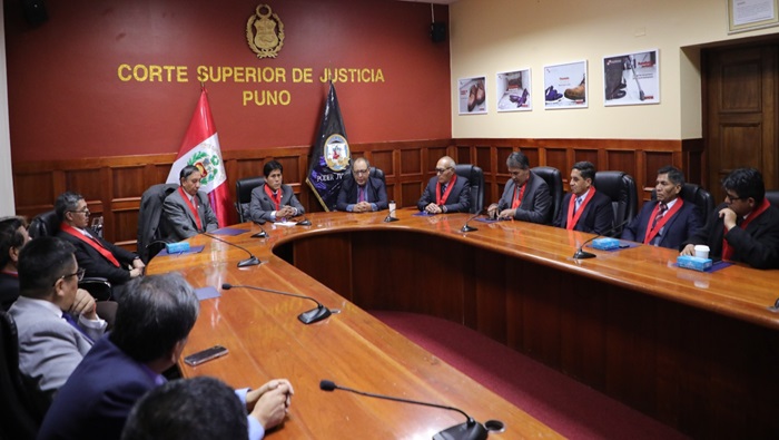 Magistrado Gustavo Gutiérrez visitó la ciudad de Puno y se reunió con los jueces de la Corte Superior de Justicia de esta región y presentó su libro “La Reforma Constitucional”