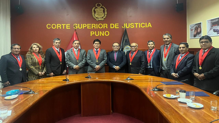 Magistrado Gustavo Gutiérrez visitó la ciudad de Puno y se reunió con los jueces de la Corte Superior de Justicia de esta región y presentó su libro “La Reforma Constitucional”