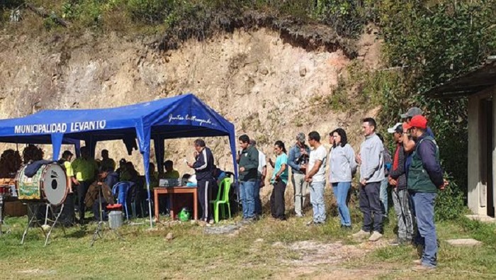LEVANTO 5