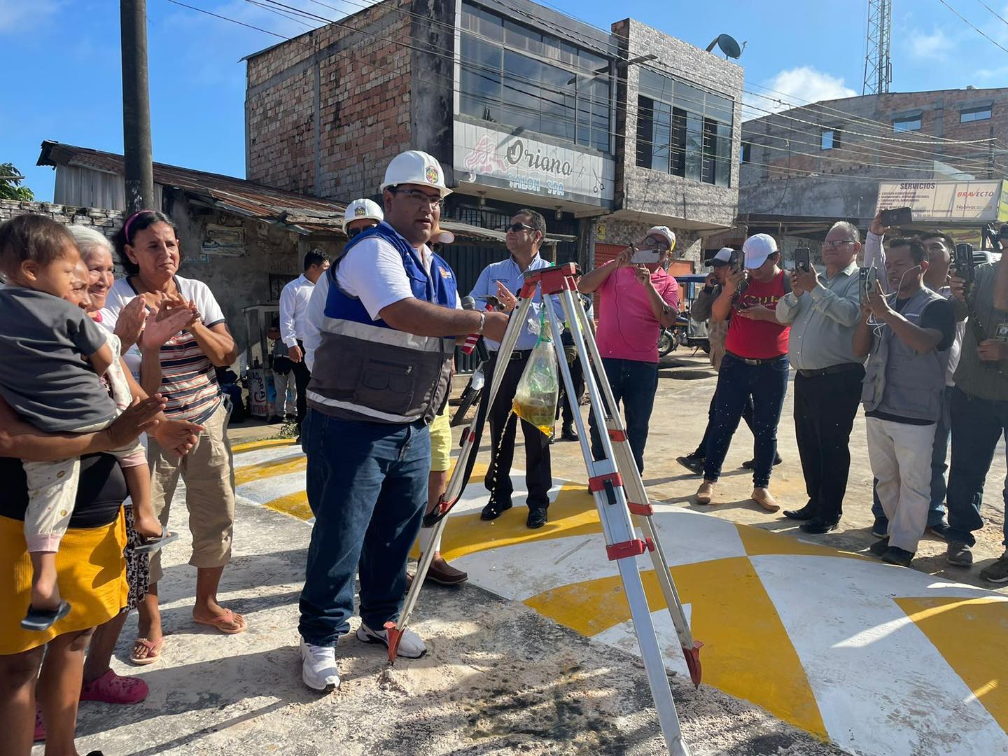 El alcalde César Vidaurre ha habilitado oficialmente la cuadra 10 de la Avenida Participación
