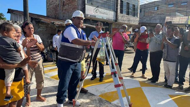El alcalde César Vidaurre ha habilitado oficialmente la cuadra 10 de la Avenida Participación