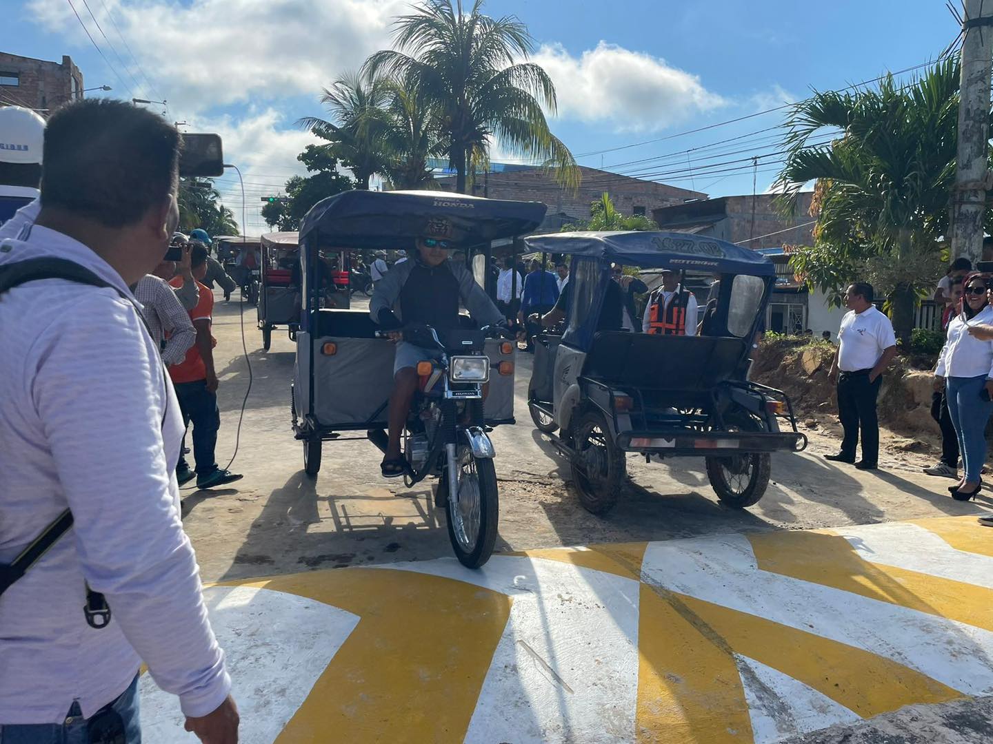El alcalde César Vidaurre ha habilitado oficialmente la cuadra 10 de la Avenida Participación