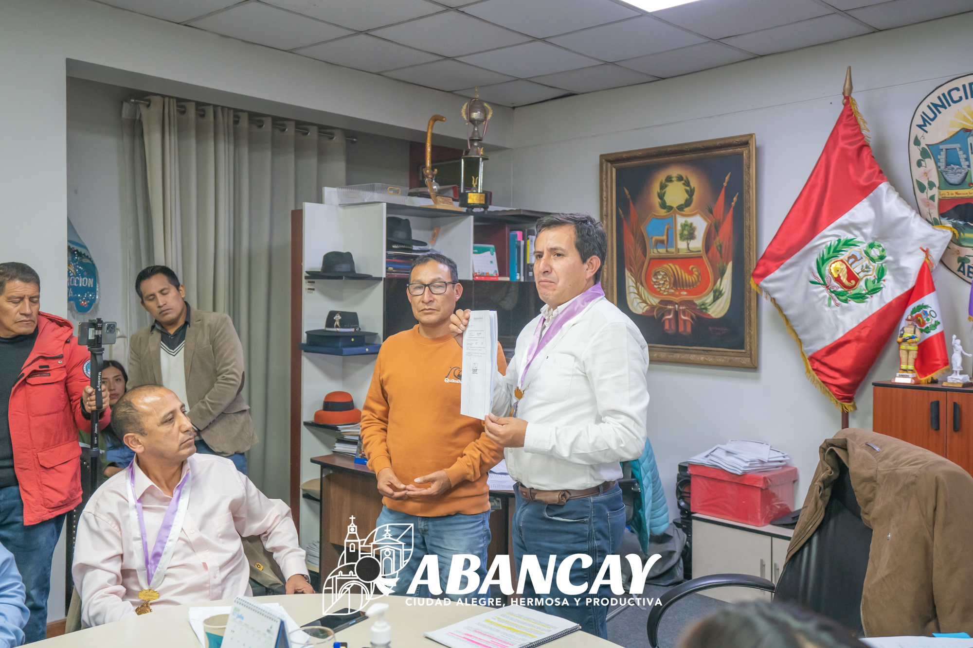 Histórico Avance Para Abancay: Comunidad De Juan Velasco Alvarado Entrega Oficialmente Terreno Para La Construcción De La Tan Anhelada Planta De Tratamiento De Residuos Sólidos.