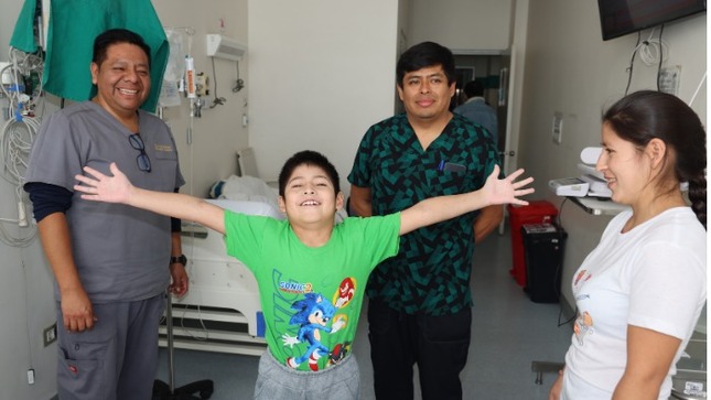 Jefry, el niño que desafió las probabilidades: recuperó su salud después de un accidente abdominal