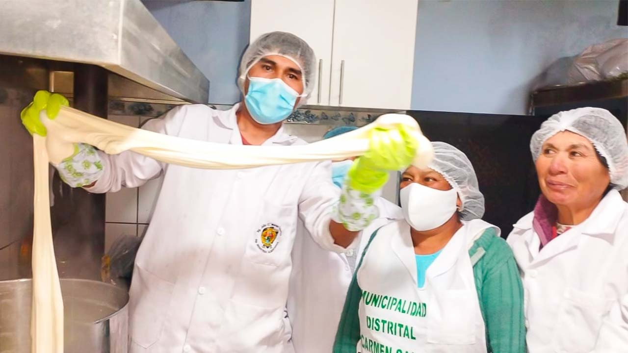 Productores de Lucanas diversifican producción láctea con capacitaciones en la elaboración de queso mozzarella