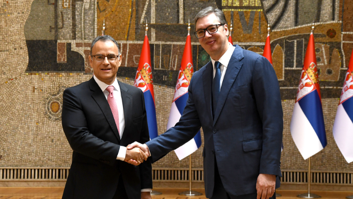 Embajador Edgard Pérez presenta cartas credenciales y reafirma lazos de amistad con Serbia