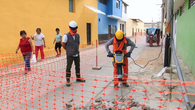 Se viene llevando a cabo los trabajos de Reparación del Pavimento