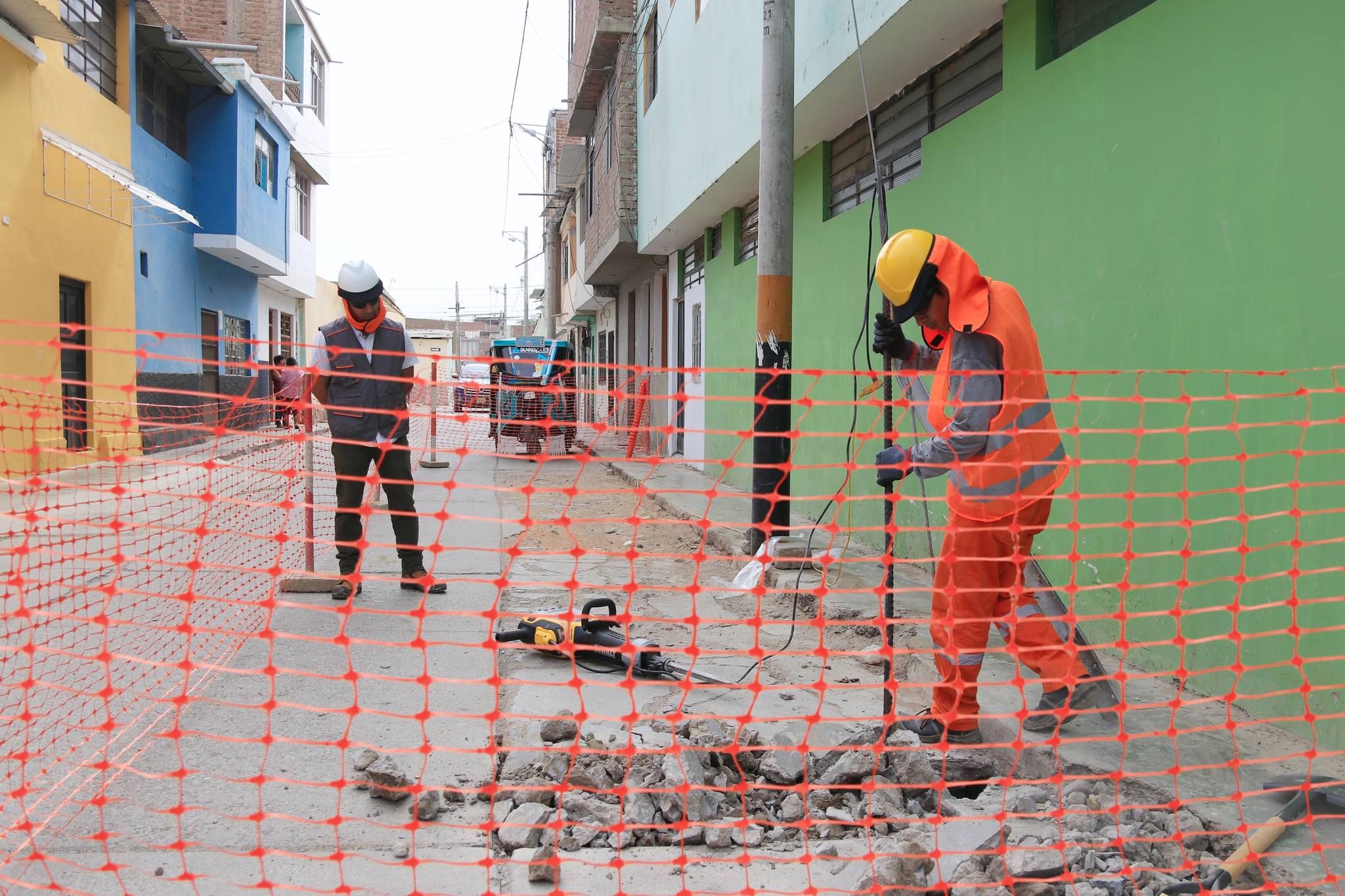 Se viene llevando a cabo los trabajos de Reparación del Pavimento