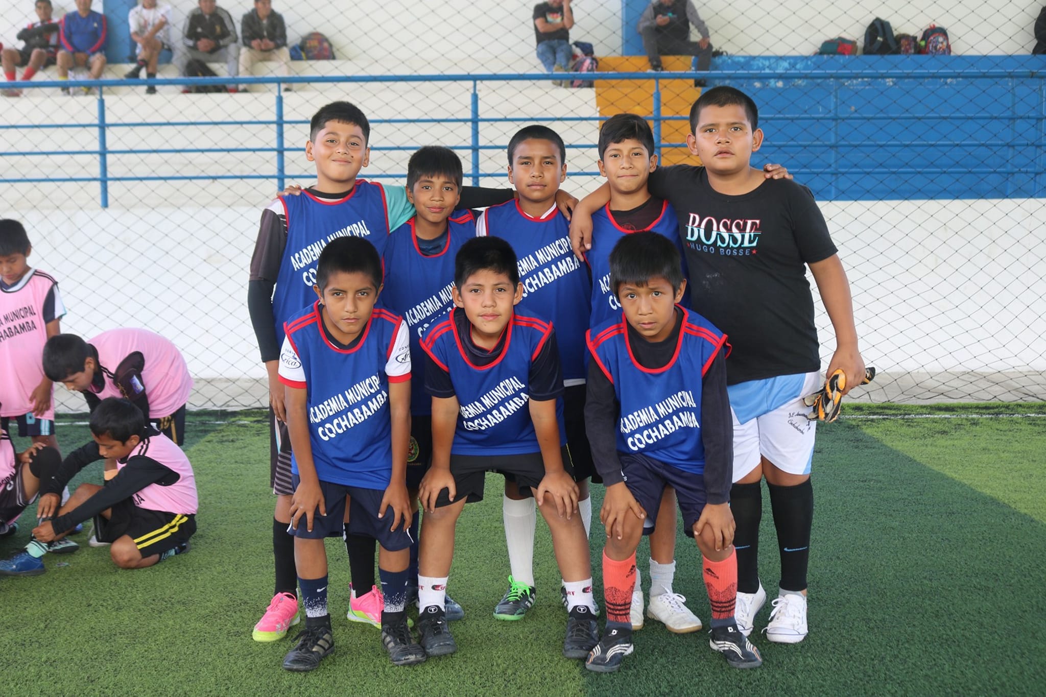 Archivo JPG del alcalde inaugurando la academia de futbol municipal.