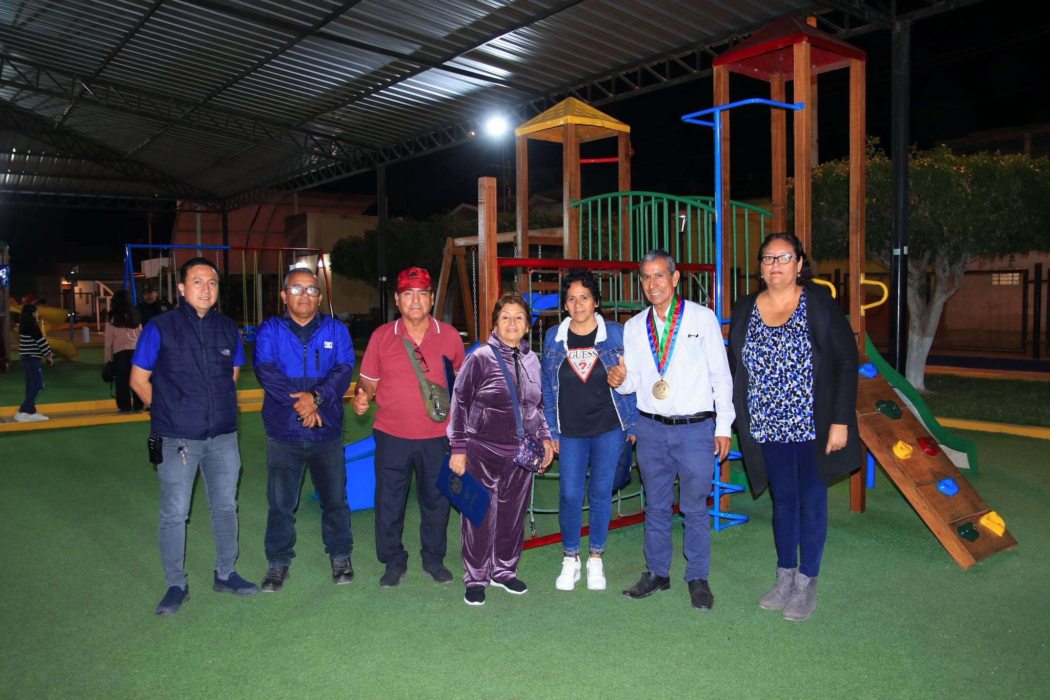 ¡Reapertura y Remodelación del Parque Infantil!