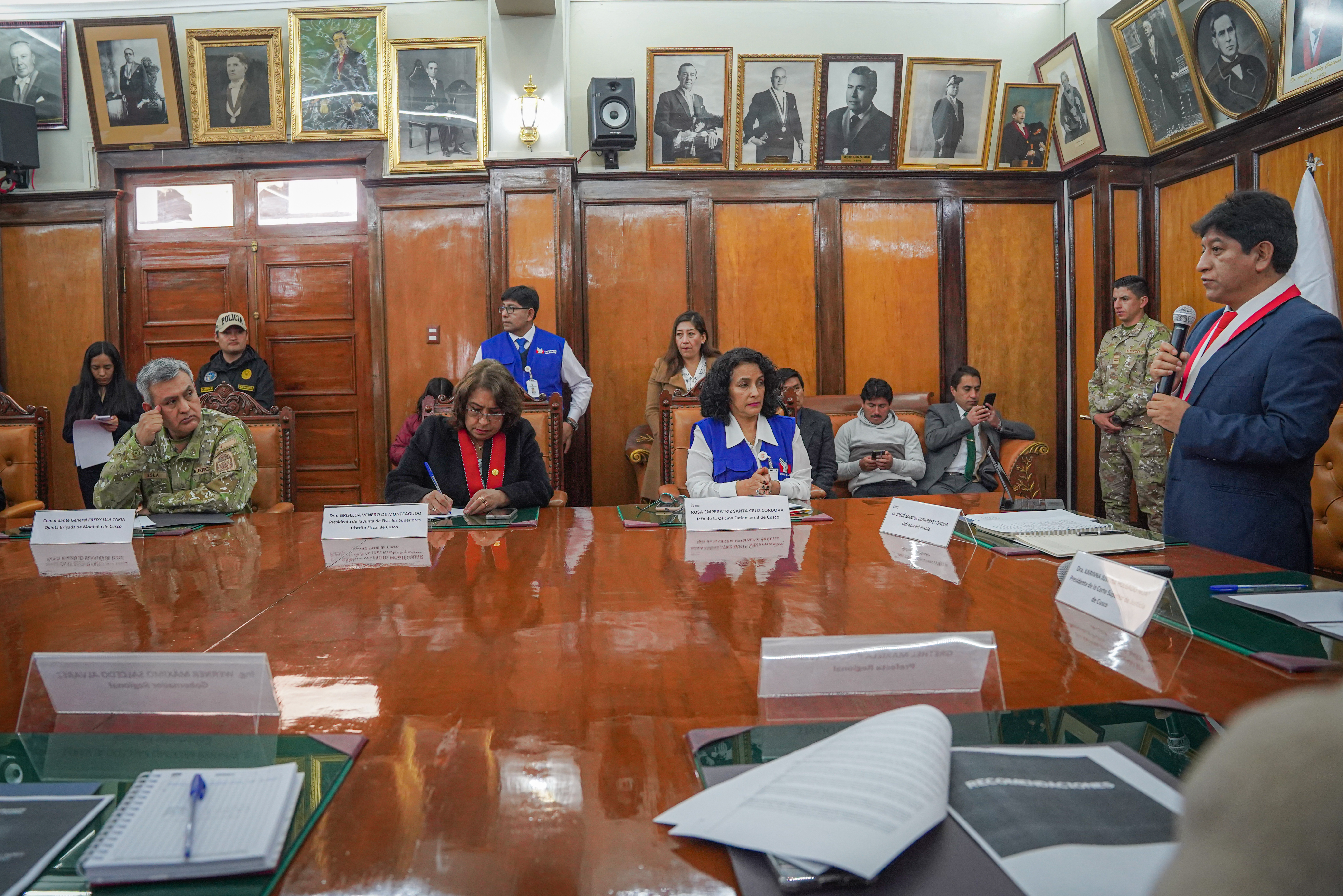 Presidenta de la Corte de Cusco participo en reunión de trabajo con Defensor del Pueblo