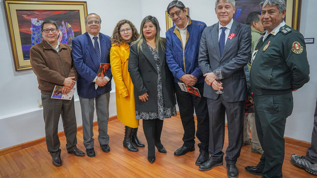 Presidenta de la Corte de Cusco participó en la exposición píctorica promovida por la ODE Ministerio de Relaciones Exteriores Cusco