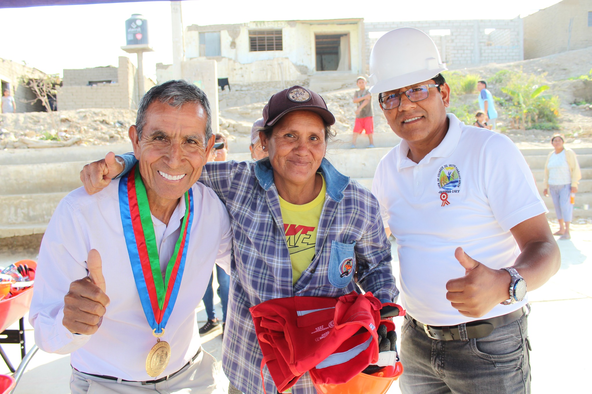 ¡Llamkasum perú es progreso para todos!