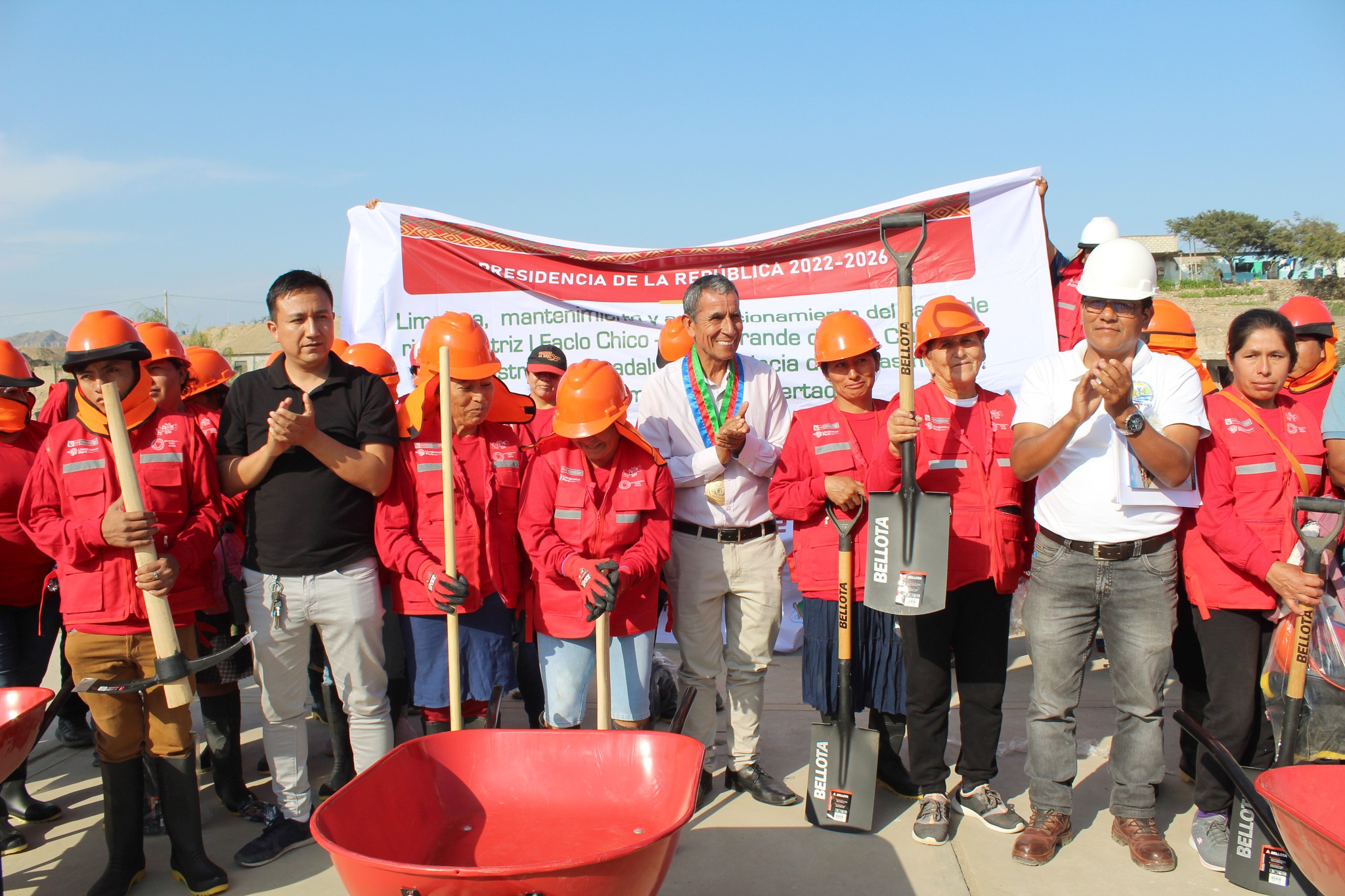 ¡Llamkasum perú es progreso para todos!