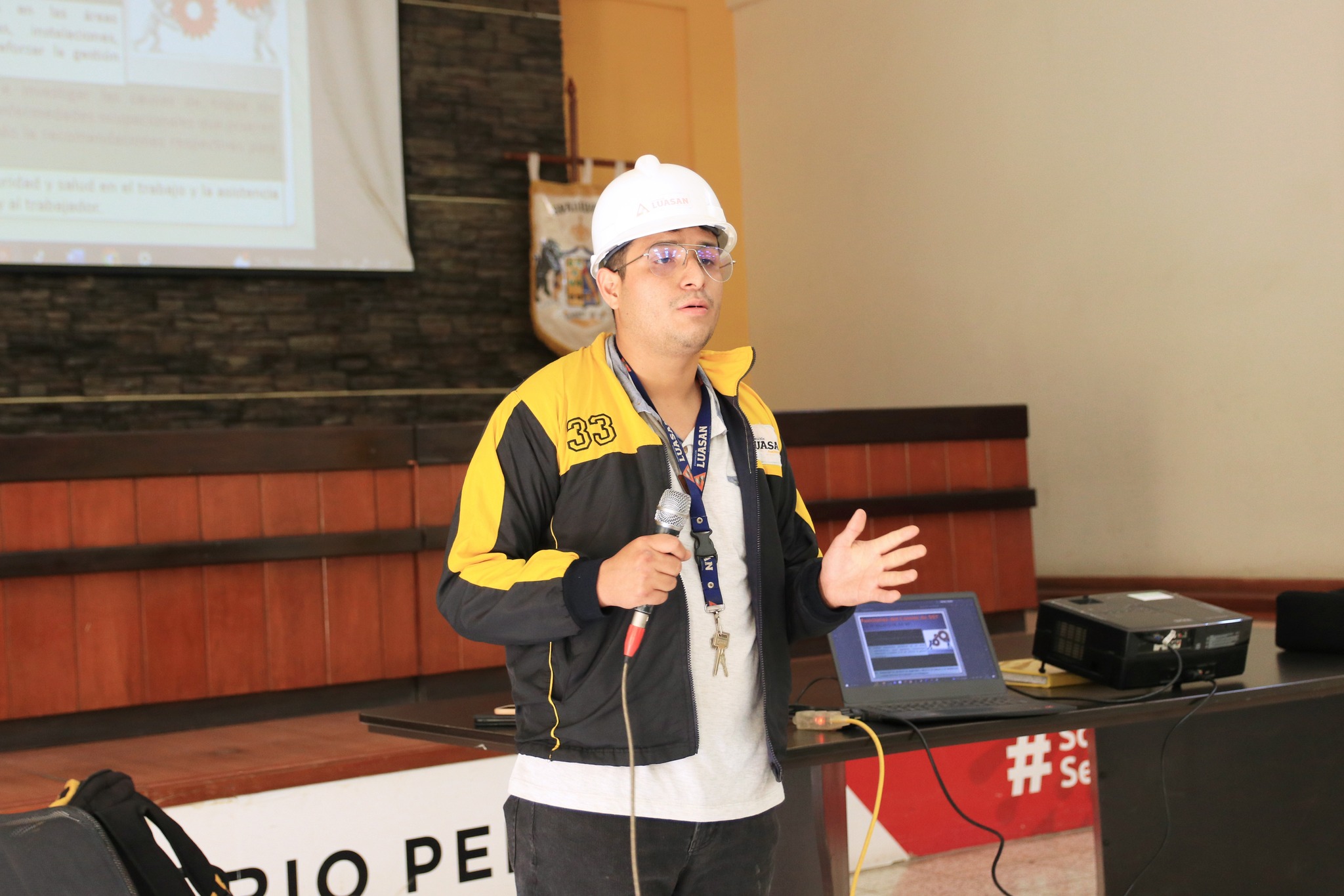 Se llevó a cabo una importante capacitación al personal de la comuna edil.