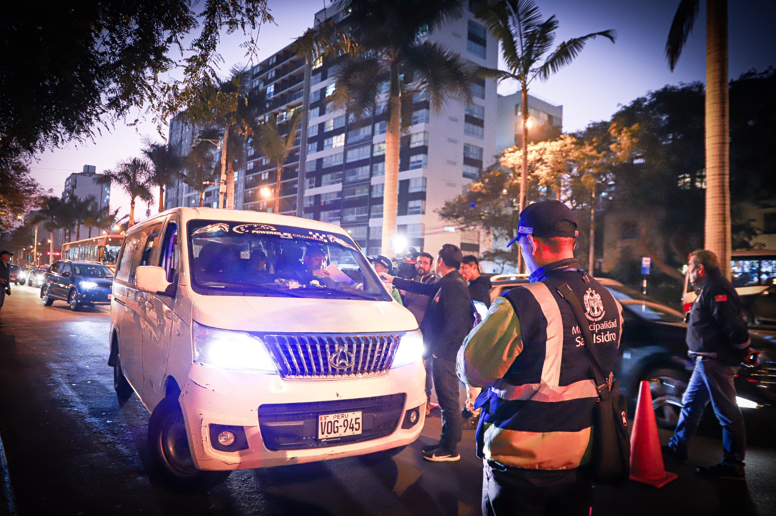 foto de Operativo "Pasajero Seguro" contra colectivos informales y falsos conductores