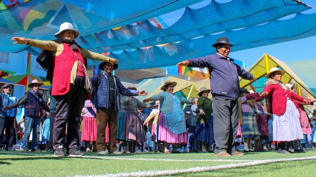 Más de 700 adultos mayores fortalecen su salud con el taller de taichí