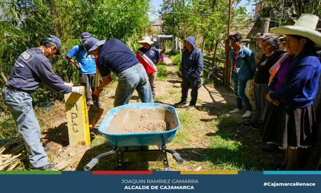 📌En cumplimiento de la resolución N°0889 – 2023 emitida por la Autoridad Nacional del Agua (ANA), la Municipalidad Provincial de Cajamarca ha realizado la colocación de 11 hitos a lo largo de la faja marginal del río Mashcón en el caserío Bella Unión. Esta acción busca proteger y delimitar la zona, contribuyendo a la conservación y manejo sostenible del río. Ademas, esta delimitación permitirá seguir aperturando lo que será la nueva vía de evitamiento.