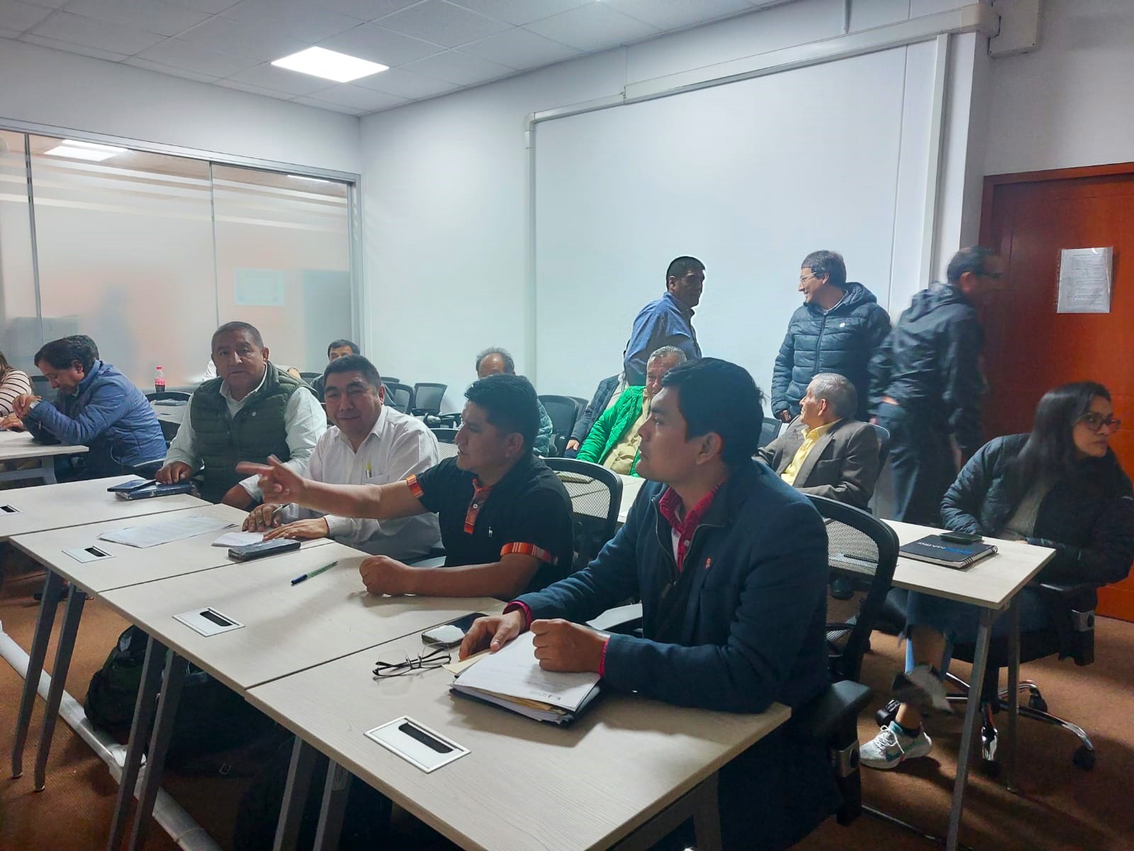Alcalde de Cajabamba lidera reunión de coordinación del proyecto vial san marcos-Cajabamba-Sausacocha