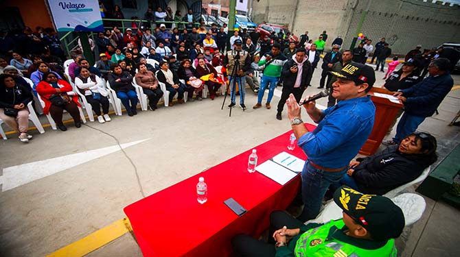 A los vecinos se les expuso la importancia de estar al día en sus tributos para más obras
