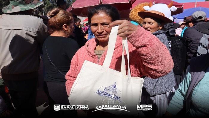 Municipalidad de Sapallanga fomenta el uso de bolsas ecológicas reutilizables