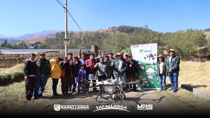 Sapallanga se capacita en fumigación y fertilización con "Dron Fumigador"