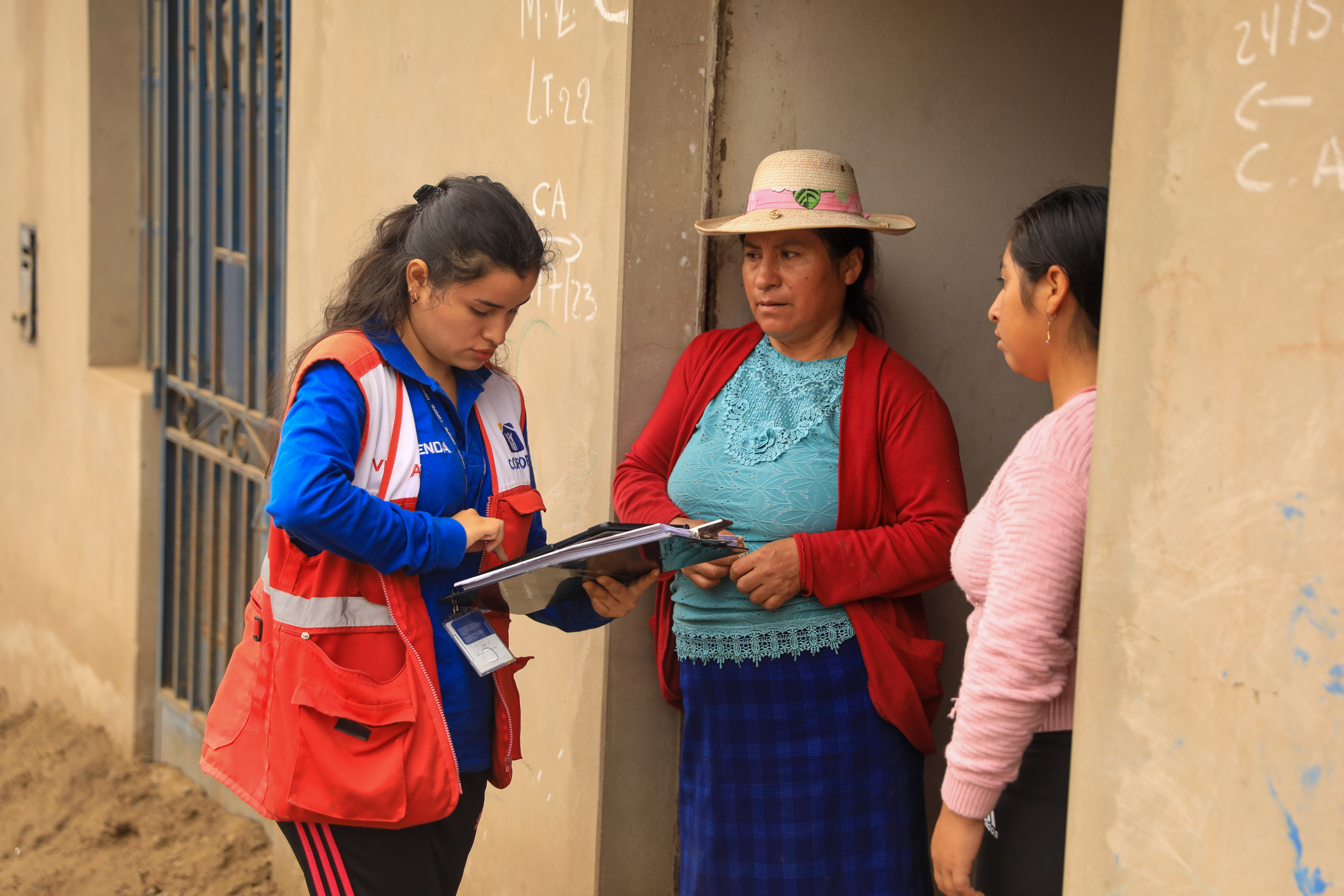 Familias de diversos AA.HH. de dichas provincias podrán acceder a los títulos de propiedad de sus viviendas.
