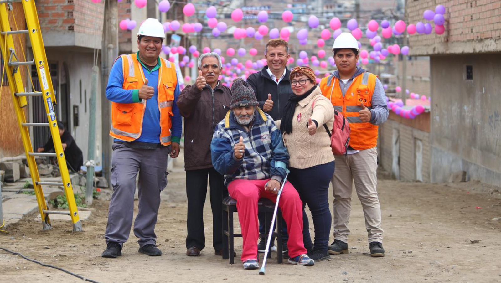 Gobernador Regional del Callao colocó primera piedra para obras viales en A. H. 12 de octubre en Ventanilla