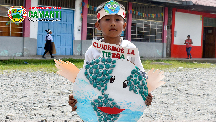 Día Mundial de la Tierra: Estudiantes de Quincemil Comprometidos con el Medio Ambiente