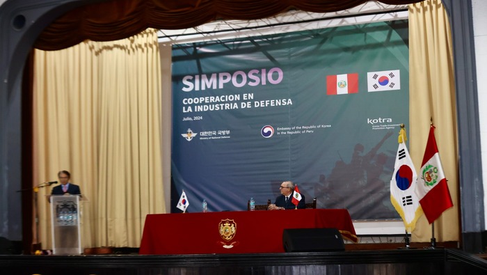 Perú y Corea fortalecen sus lazos en defensa en simposio de cooperación industrial