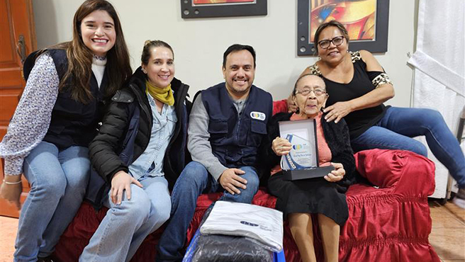 Visita del Jefe de la ONP a pensionistas centenarios
