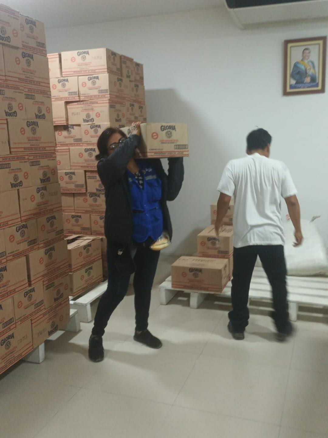 Programa de vaso de leche de belén realiza entrega de insumos