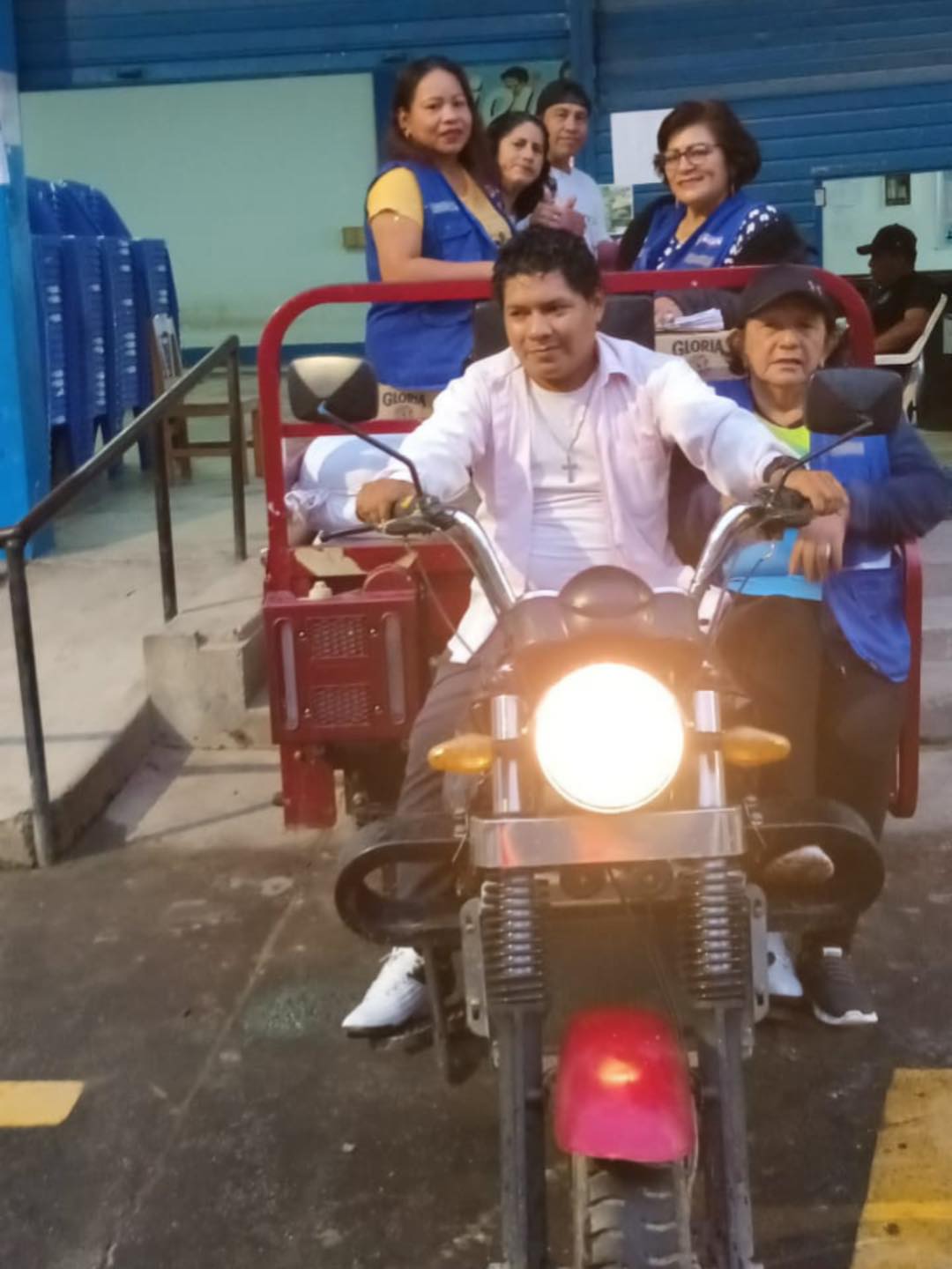 Programa de vaso de leche de belén realiza entrega de insumos