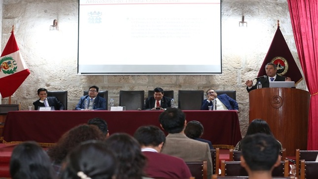 Presidente del TC Francisco Morales fue expositor en Agenda Constitucional del CEC en la Universidad Nacional de San Agustín de Arequipa